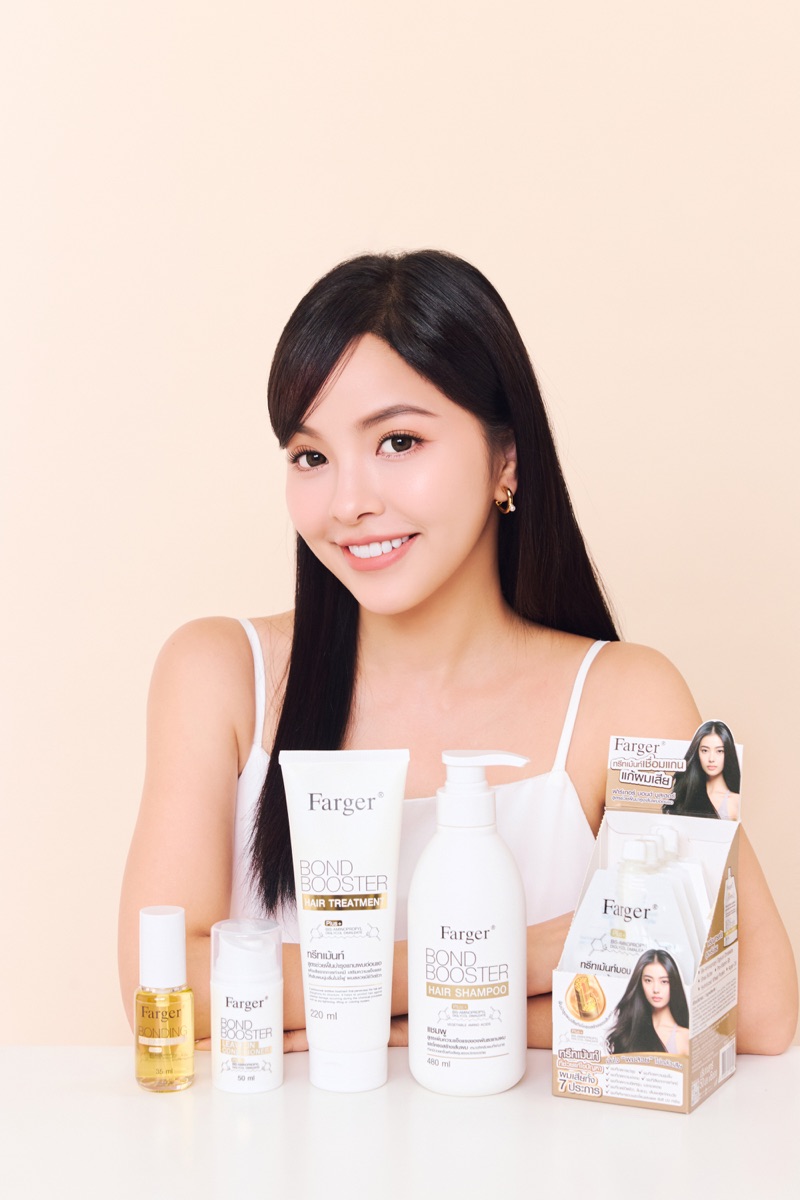 長髮模特兒與 FARGER Bond Booster 系列